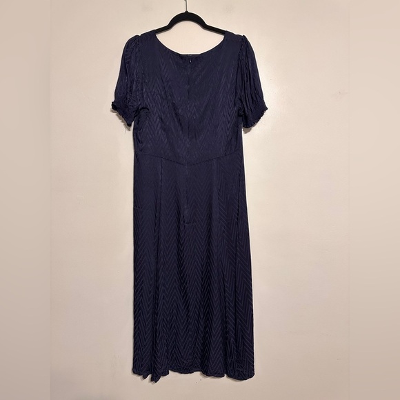Maisie Navy Blue Morton Chevron Puff Sleeve Satin Silky Midi Dress XL - Picture 9 of 9